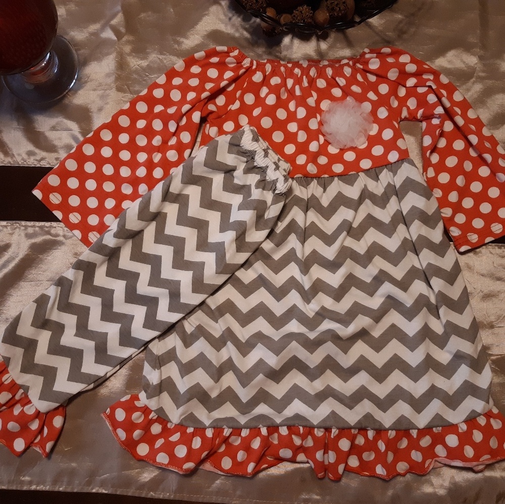 2 PC Boutique Ruffle Bottom Outfit Red White Gray